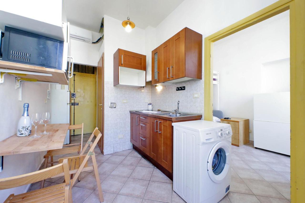 Piccola Piazza Della Liberta Apartamento *